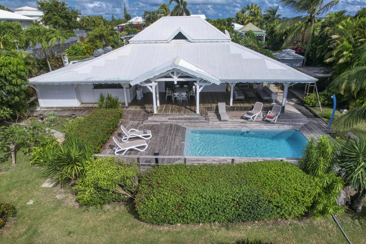 3.Location Villa piscine vue mer Sainte Anne Guadeloupe_Vue ensemble